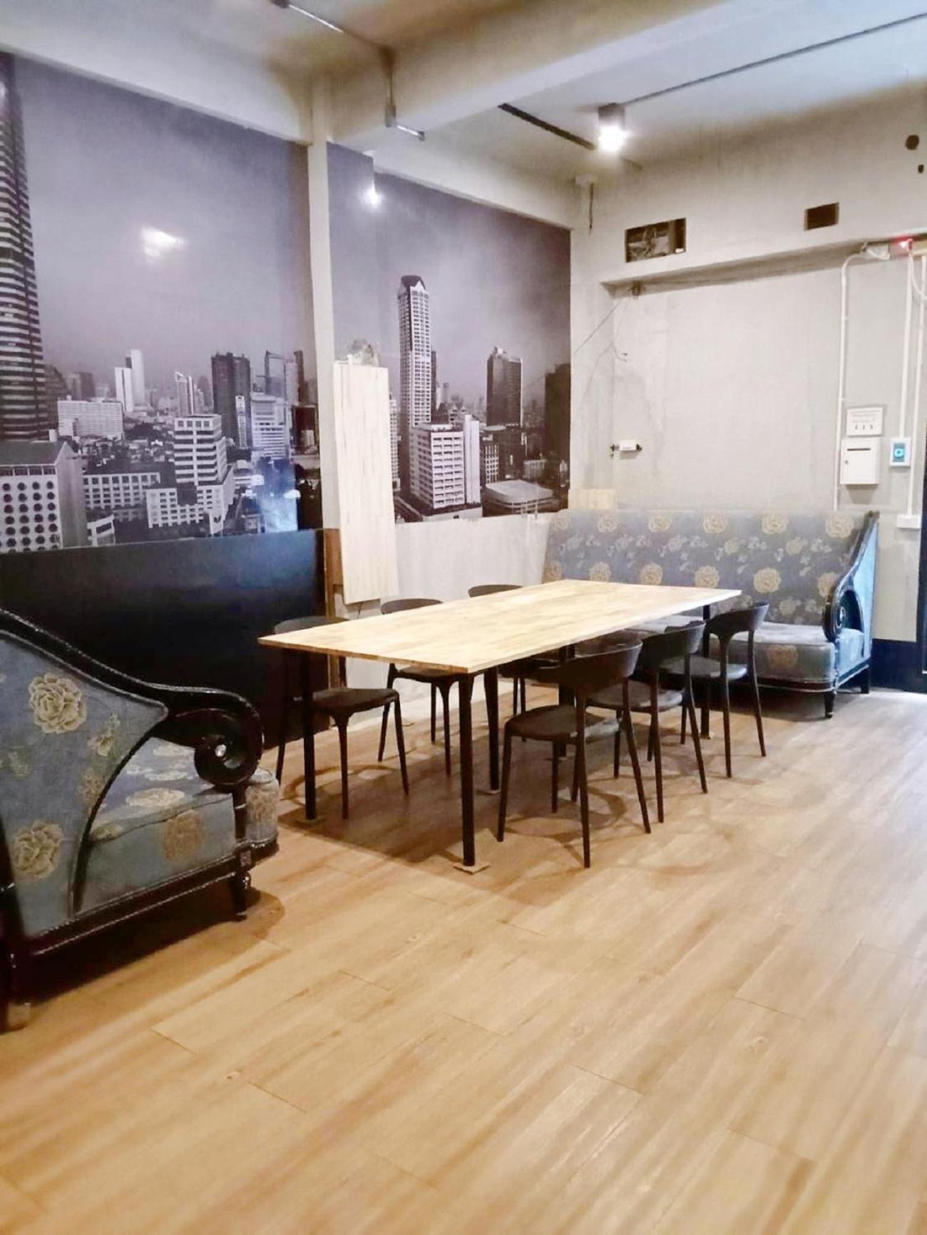 Go Inn Silom โกอินน์ สีลม - สถานีรถไฟฟ้าเซนต์หลุยส์ Банкок Екстериор снимка
